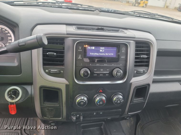 image for item MH9619 2014 Dodge Ram 2500HD  Crew Cab pickup truck