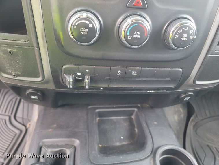 image for item MH9619 2014 Dodge Ram 2500HD  Crew Cab pickup truck