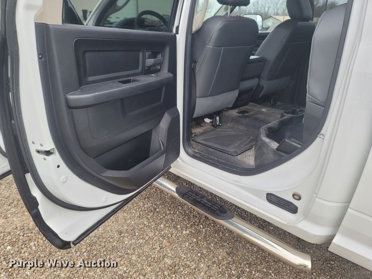 image for item MH9619 2014 Dodge Ram 2500HD  Crew Cab pickup truck