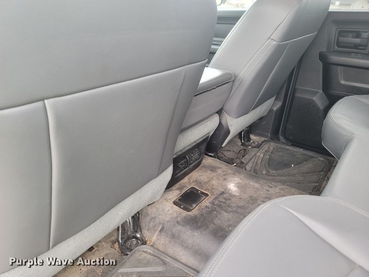 image for item MH9619 2014 Dodge Ram 2500HD  Crew Cab pickup truck