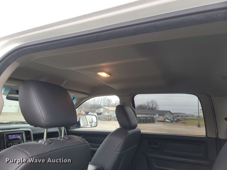 image for item MH9619 2014 Dodge Ram 2500HD  Crew Cab pickup truck