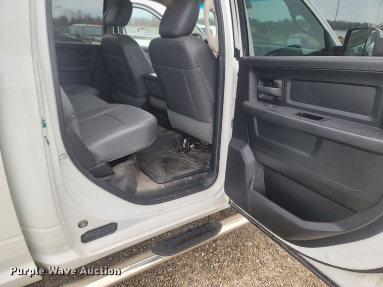 image for item MH9619 2014 Dodge Ram 2500HD  Crew Cab pickup truck