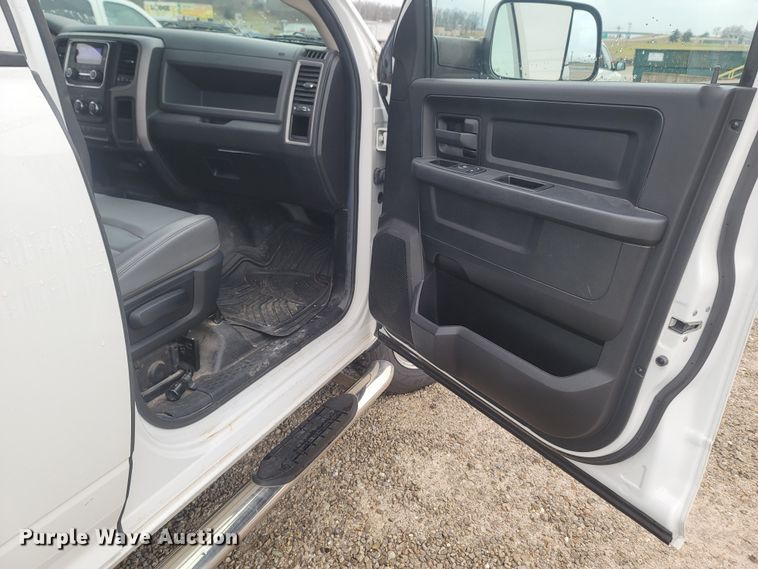 image for item MH9619 2014 Dodge Ram 2500HD  Crew Cab pickup truck