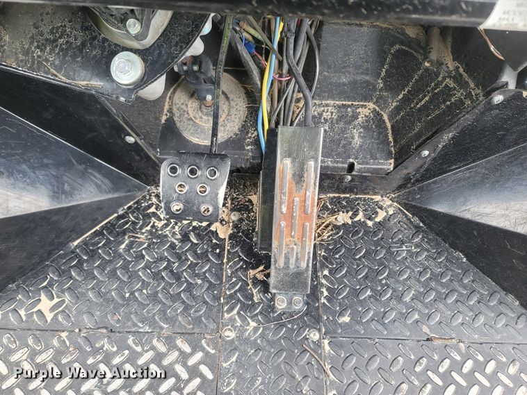 image for item MH9622 2016 Kawasaki Mule 4010  utility vehicle