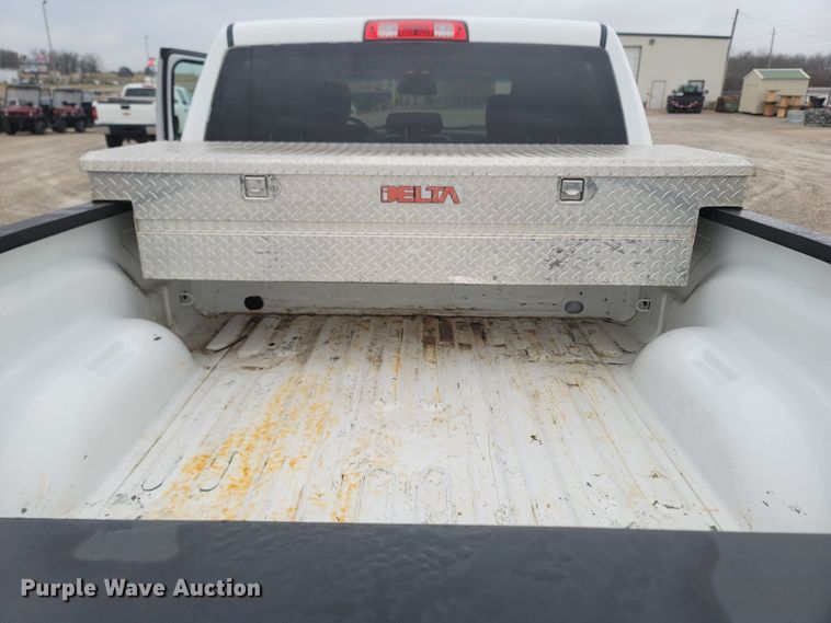 image for item MH9624 2016 Dodge Ram 2500HD  Crew Cab pickup truck