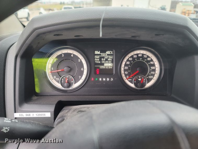 image for item MH9624 2016 Dodge Ram 2500HD  Crew Cab pickup truck