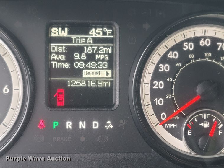 image for item MH9624 2016 Dodge Ram 2500HD  Crew Cab pickup truck