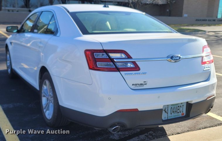 image for item MH9656 2016 Ford Taurus SEL