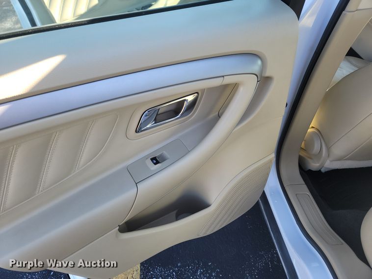 image for item MH9656 2016 Ford Taurus SEL