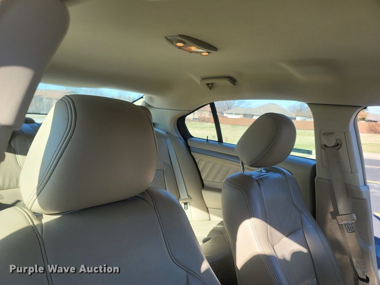 image for item MH9656 2016 Ford Taurus SEL