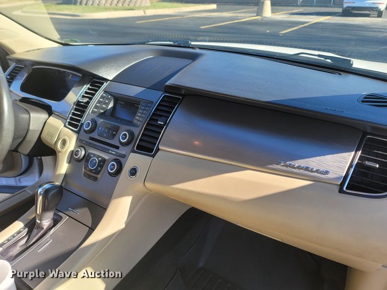 image for item MH9656 2016 Ford Taurus SEL