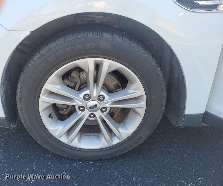 image for item MH9656 2016 Ford Taurus SEL