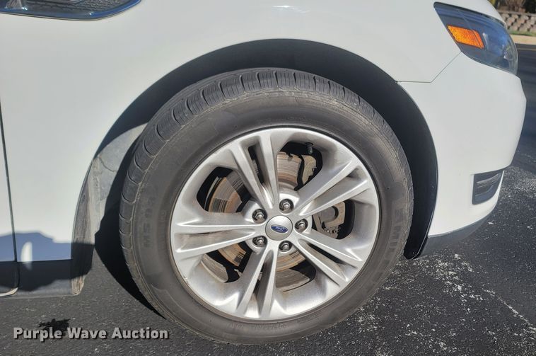 image for item MH9656 2016 Ford Taurus SEL
