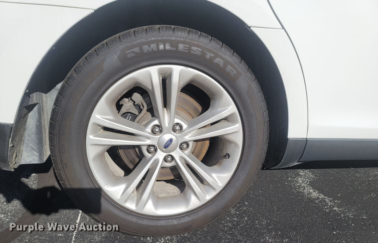 image for item MH9656 2016 Ford Taurus SEL