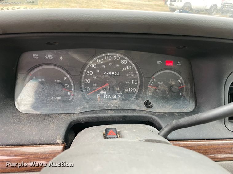 image for item MI9602 2003 Ford Crown Victoria