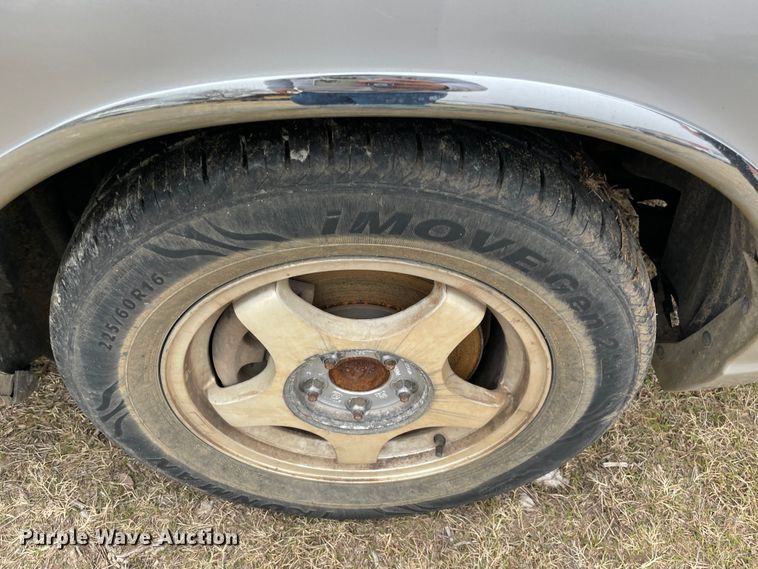 image for item MI9602 2003 Ford Crown Victoria