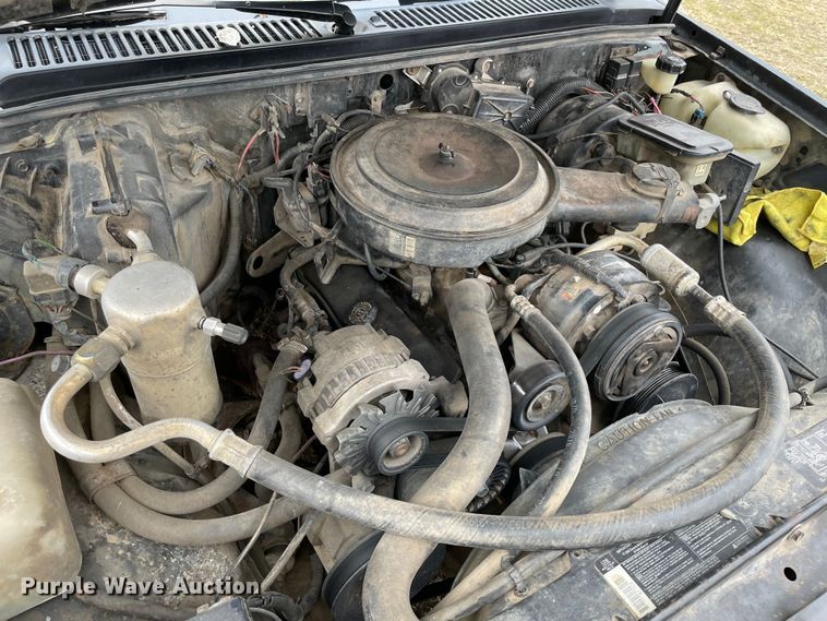 image for item MI9603 1991 GMC Sonoma  Club Coupe pickup truck