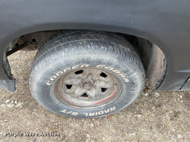 image for item MI9603 1991 GMC Sonoma  Club Coupe pickup truck