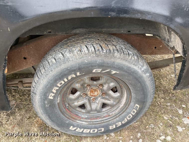 image for item MI9603 1991 GMC Sonoma  Club Coupe pickup truck