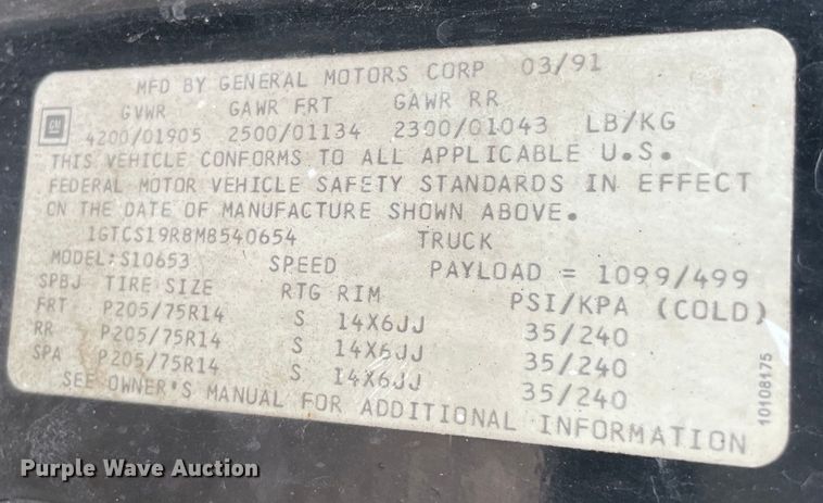 image for item MI9603 1991 GMC Sonoma  Club Coupe pickup truck