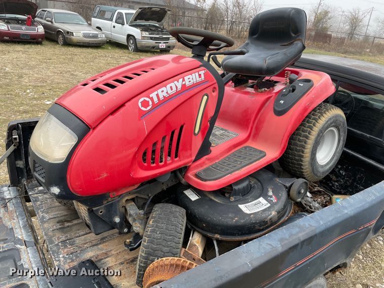 image for item MI9603 1991 GMC Sonoma  Club Coupe pickup truck