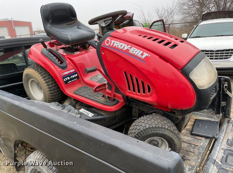 image for item MI9603 1991 GMC Sonoma  Club Coupe pickup truck