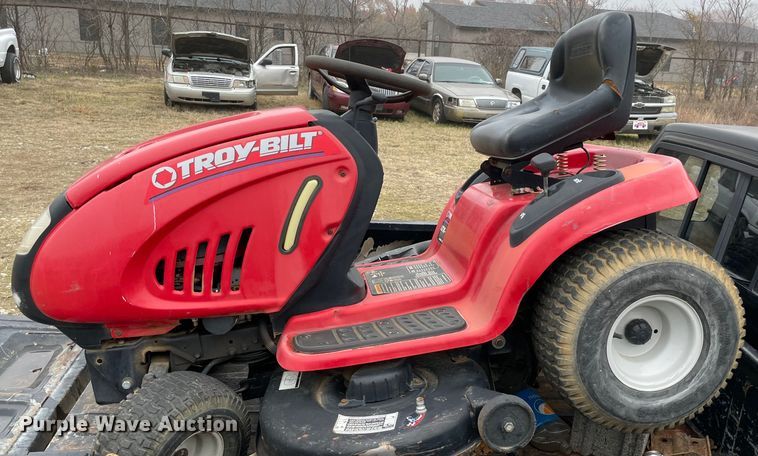 image for item MI9603 1991 GMC Sonoma  Club Coupe pickup truck