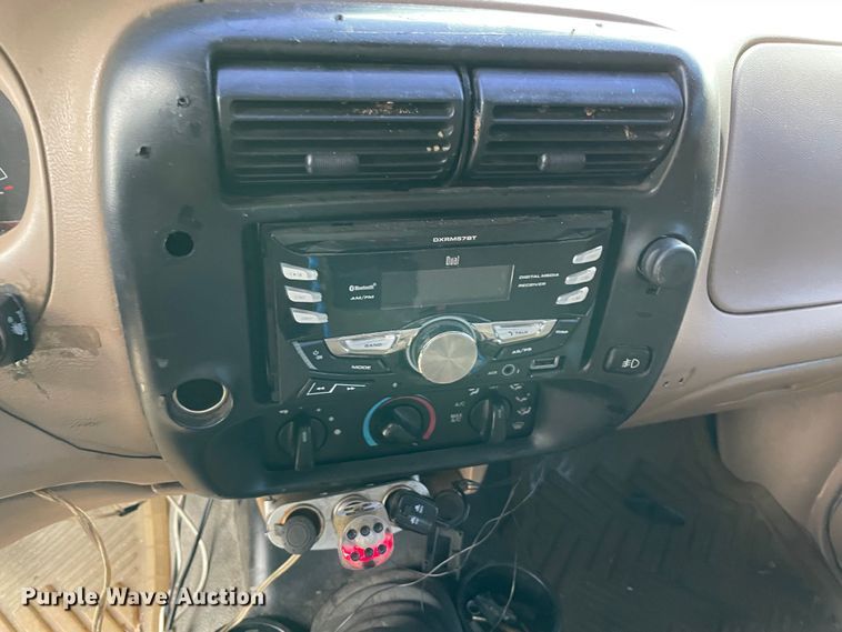 image for item MI9604 2002 Ford Ranger Edge  pickup truck