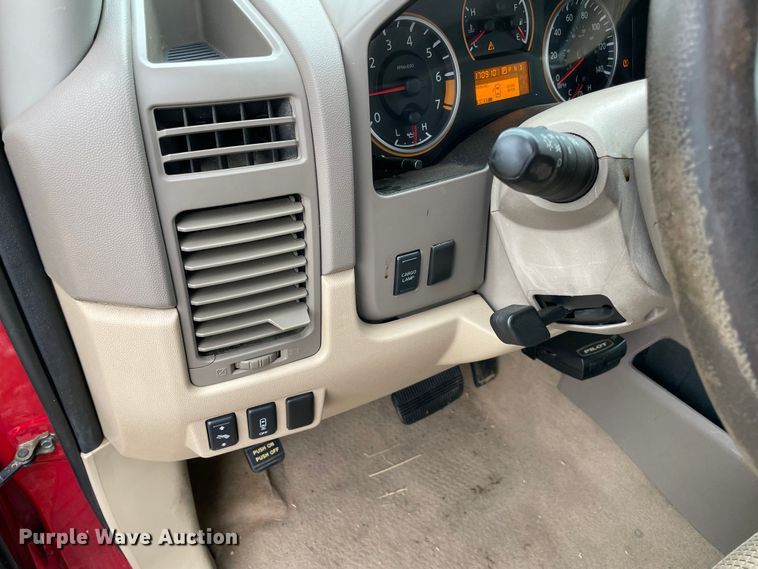 image for item MI9610 2011 Nissan Titan SV  pickup truck