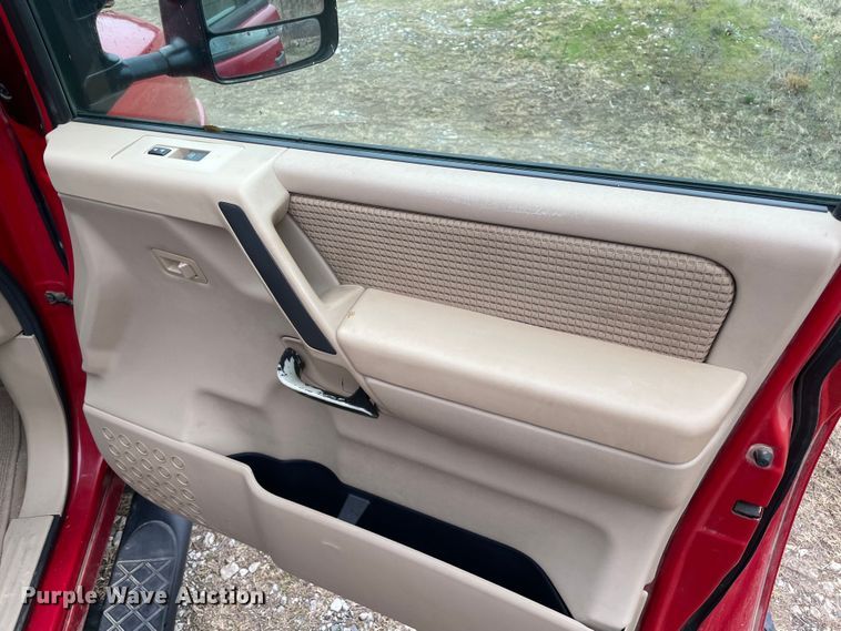 image for item MI9610 2011 Nissan Titan SV  pickup truck