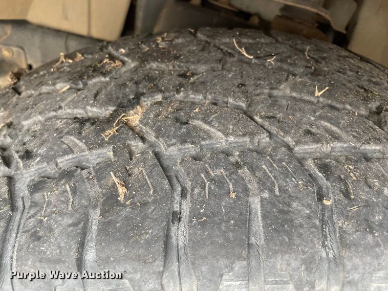 image for item MI9610 2011 Nissan Titan SV  pickup truck