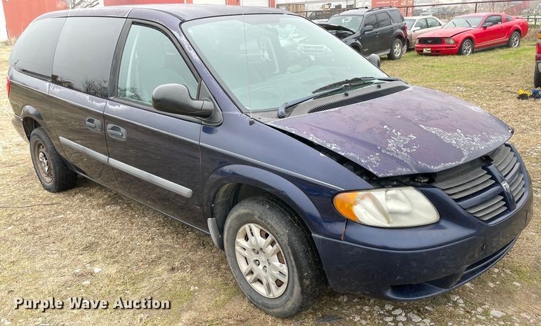 image for item MI9615 2005 Dodge Grand Caravan SE  van