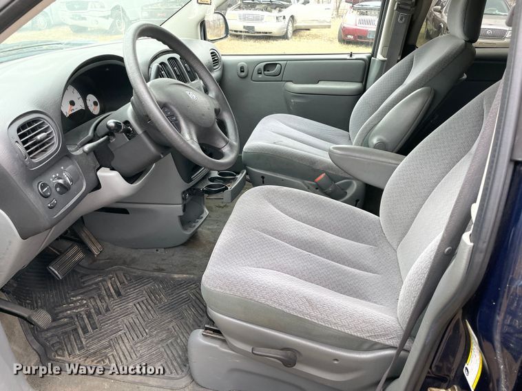 image for item MI9615 2005 Dodge Grand Caravan SE  van