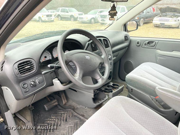 image for item MI9615 2005 Dodge Grand Caravan SE  van