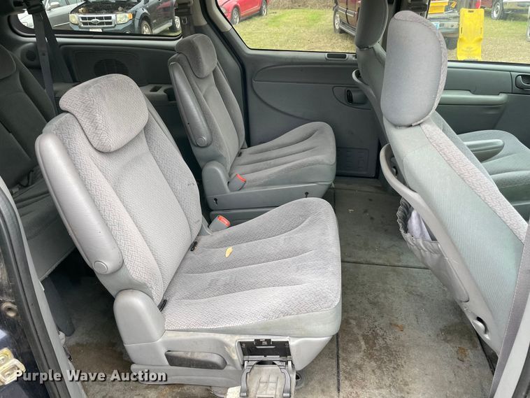 image for item MI9615 2005 Dodge Grand Caravan SE  van