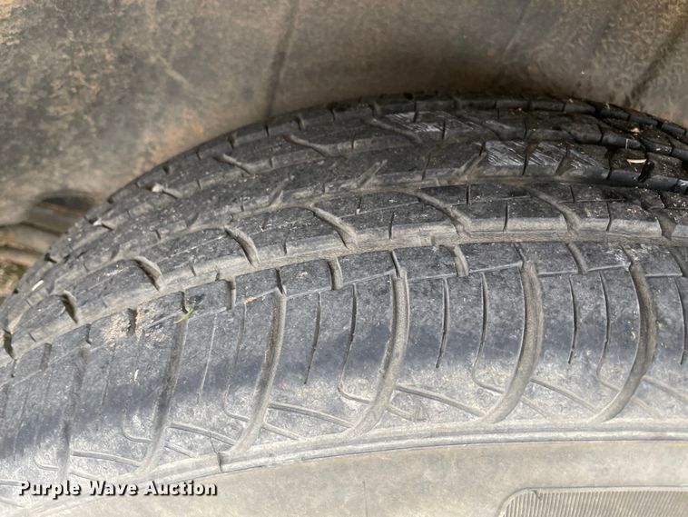 image for item MI9615 2005 Dodge Grand Caravan SE  van