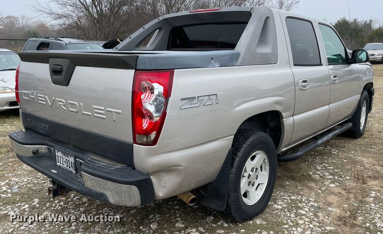 image for item MI9618 2005 Chevrolet Avalanche 1500  pickup truck