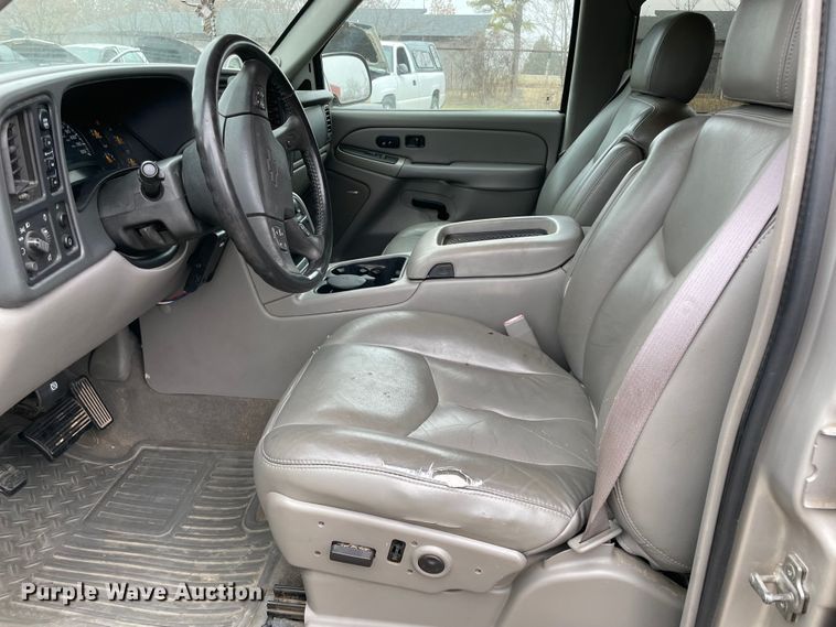 image for item MI9618 2005 Chevrolet Avalanche 1500  pickup truck