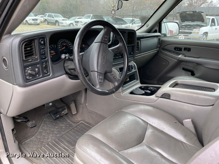 image for item MI9618 2005 Chevrolet Avalanche 1500  pickup truck