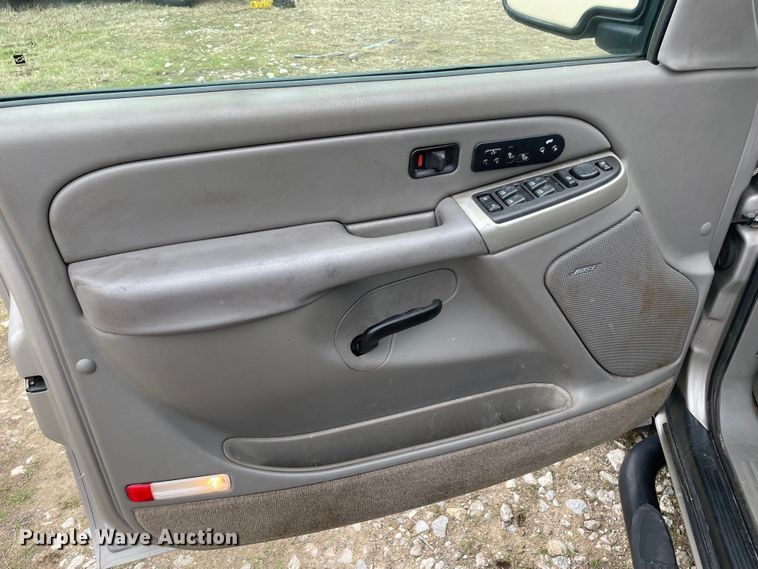 image for item MI9618 2005 Chevrolet Avalanche 1500  pickup truck