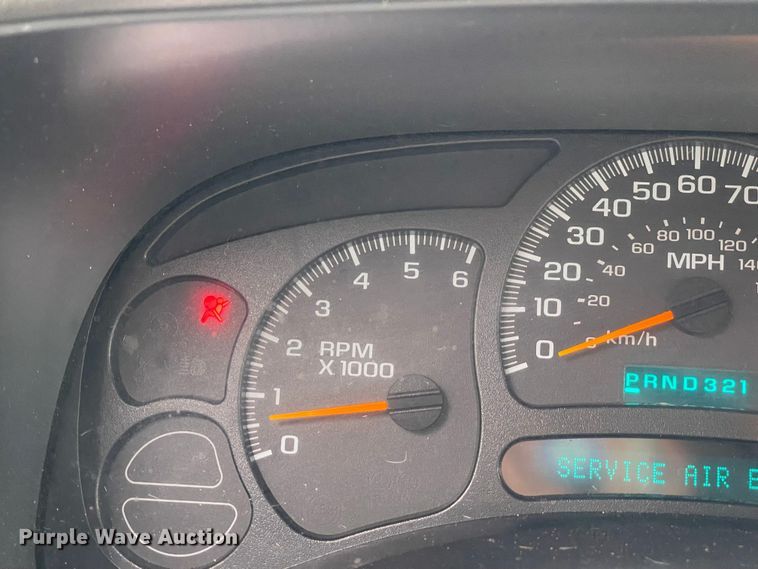 image for item MI9618 2005 Chevrolet Avalanche 1500  pickup truck