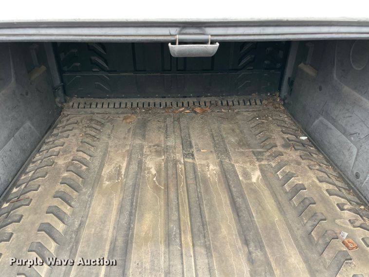 image for item MI9618 2005 Chevrolet Avalanche 1500  pickup truck