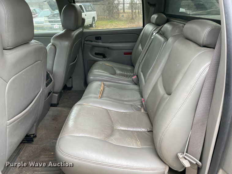 image for item MI9618 2005 Chevrolet Avalanche 1500  pickup truck