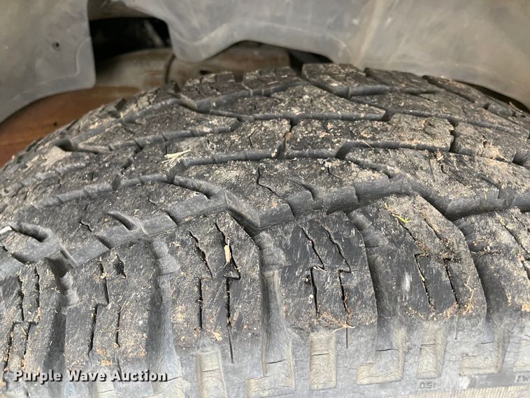 image for item MI9618 2005 Chevrolet Avalanche 1500  pickup truck