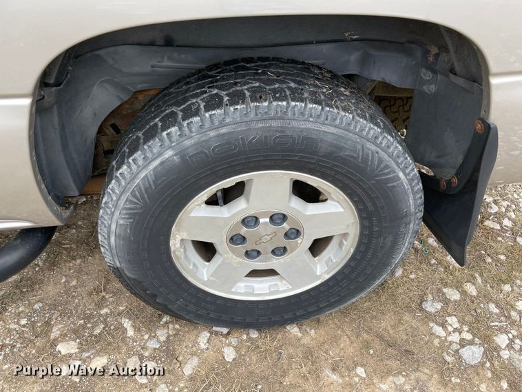 image for item MI9618 2005 Chevrolet Avalanche 1500  pickup truck