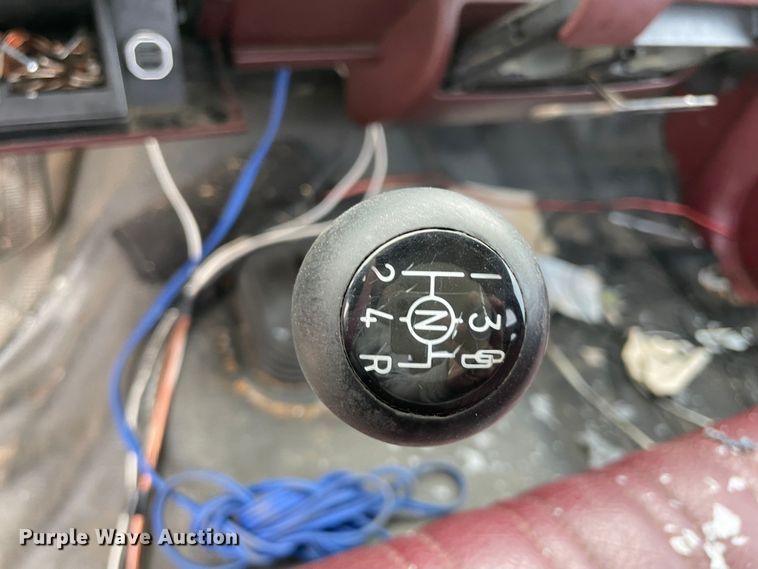 image for item MI9621 1993 Chevrolet Cheyenne C1500  pickup truck