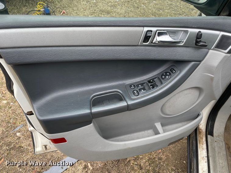 image for item MI9625 2007 Chrysler Pacifica Touring  SUV