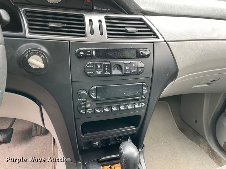 image for item MI9625 2007 Chrysler Pacifica Touring  SUV