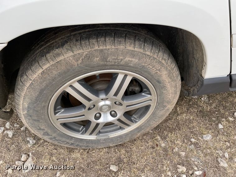 image for item MI9625 2007 Chrysler Pacifica Touring  SUV