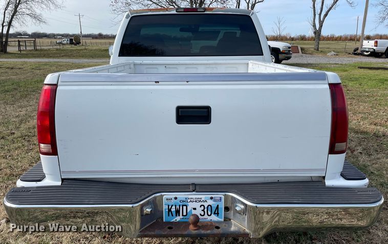 image for item MI9636 1994 Chevrolet C1500  pickup truck